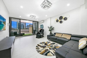 Cozy 2 Bedroom 6 minutes to Train Station with Parking, Sydney